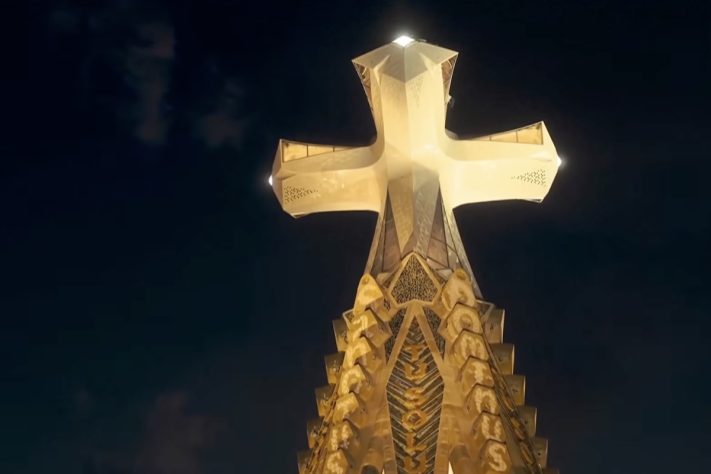 Sagrada Família inaugura Torre de Jesus 144 anos após início das obras – Reprodução