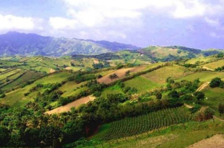 Colinas de Batanes.- Batanes, província na região Vale de Cagaiã, nas Filipinas - bingbing/Wikimédia Commons
