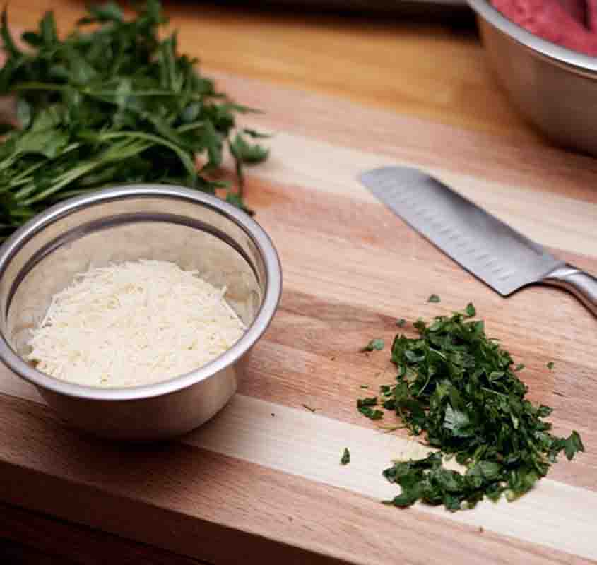 queijo parmesão - Image by Roy Stephen from Pixabay