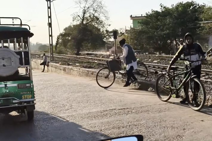 Distrito de Banda, Uttar Pradesh, na Índia, é um dos lugares mais quentes do mundo – Reprodução/YouTube Hassu Jissu vlog