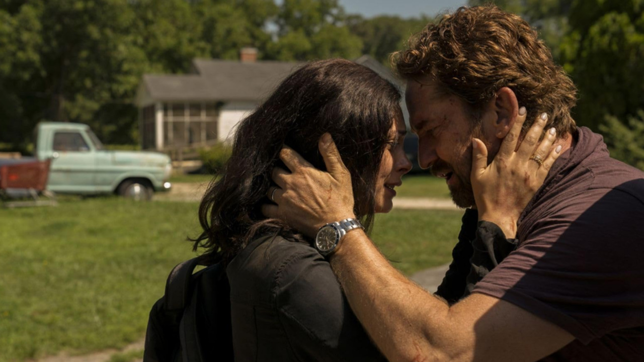 Em 2020, coestrelou ao lado de Gerard Butler o blockbuster apocalíptico 