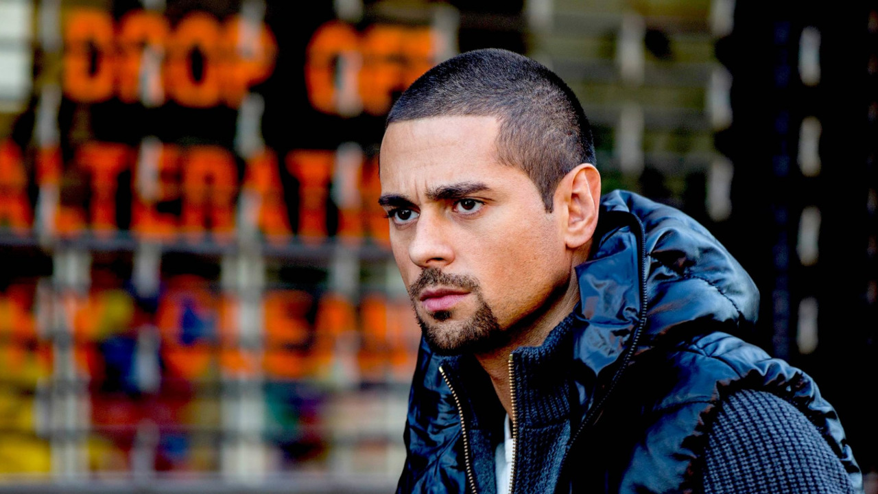 Outro trabalho de destaque na carreira de J.R. Ramirez foi na série “Power”. Na primeira temporada da série, Ramirez interpretou o personagem recorrente Julio. Depois, na segunda temporada, foi promovido a membro regular do elenco.  Ele também teve um papel importante na segunda temporada de “Jessica Jones”, série da Marvel produzida pela Netflix. Na trama, o ator interpretou Oscar Arocho.