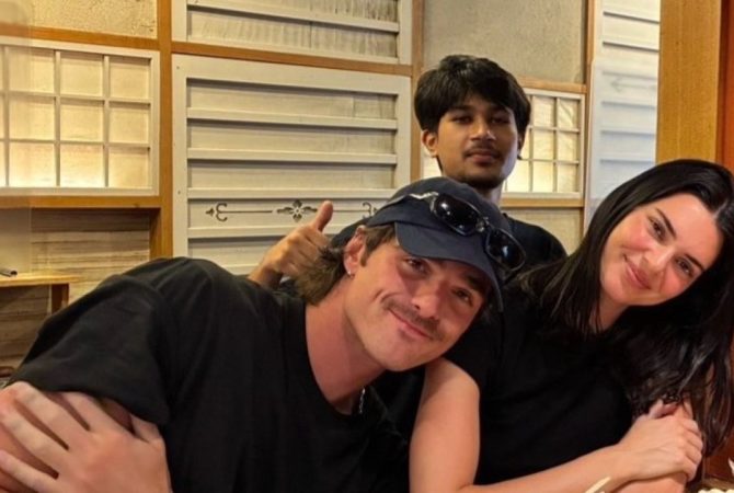Jacob Elordi e Kendall Jenner são vistos juntos em Tóquio e reforçam rumores de romance