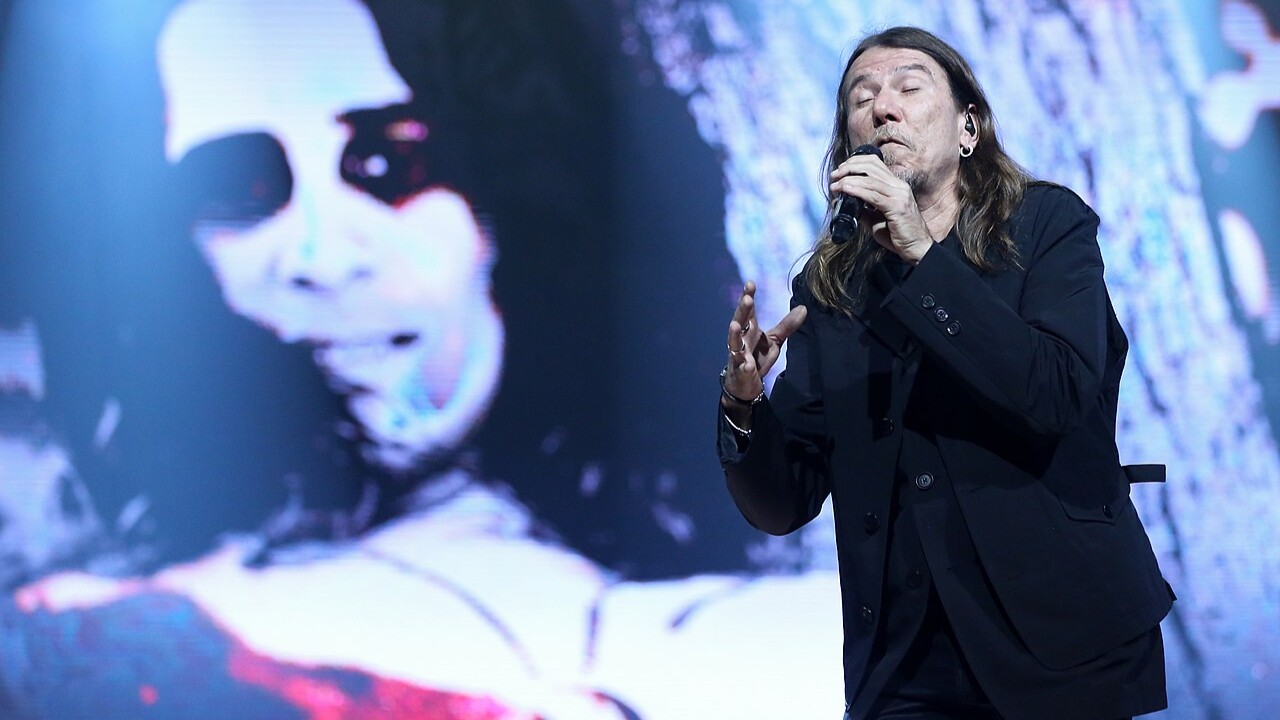 Ao longo da carreira, ele conquistou e foi indicado a diversos prêmios nacionais e internacionais importantes da indústria musical, como o Grammys Latino, APCA e o Prêmio da Música Brasileira, além de ter ultrapassado a impressionante marca de quinhentas canções escritas, gravadas ou produzidas.
