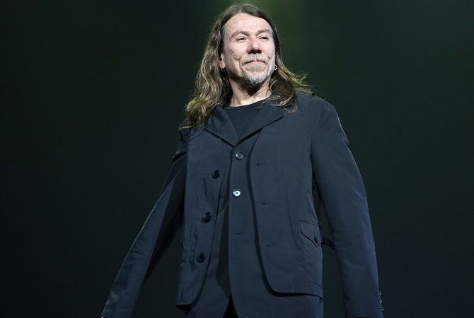 Lenine apresenta a turnê “Eita” em São Paulo no Tokyo Marine Hall