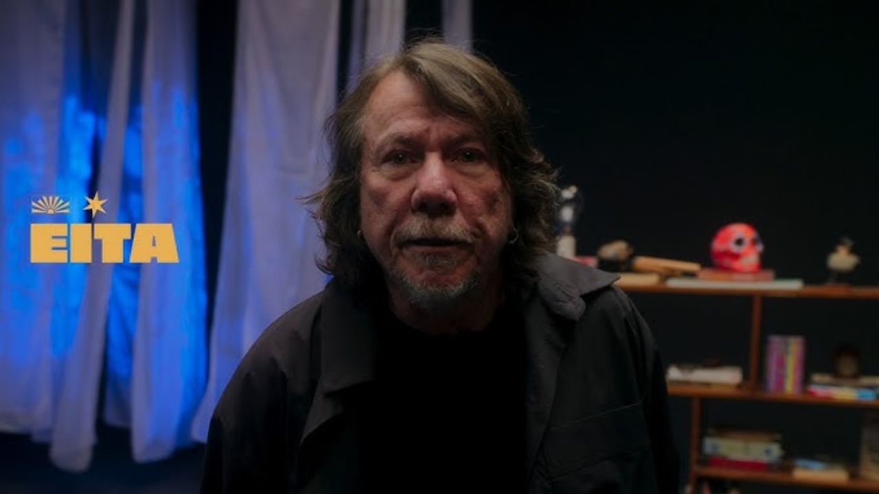 A turnê é a terceira parte de um projeto iniciado em novembro de 2025 com o lançamento do álbum “Eita” e do filme de mesmo nome. O álbum foi o primeiro trabalho autoral de Lenine com repertório inédito em uma década, após o lançamento de “Carbono”, em 2015, e reúne 11 faixas inéditas, marcando o retorno do artista ao estúdio. No disco, Lenine assina a direção artística e conta com produção musical do filho Bruno Giorgi, além de participações especiais de artistas de diferentes gerações, como Mar