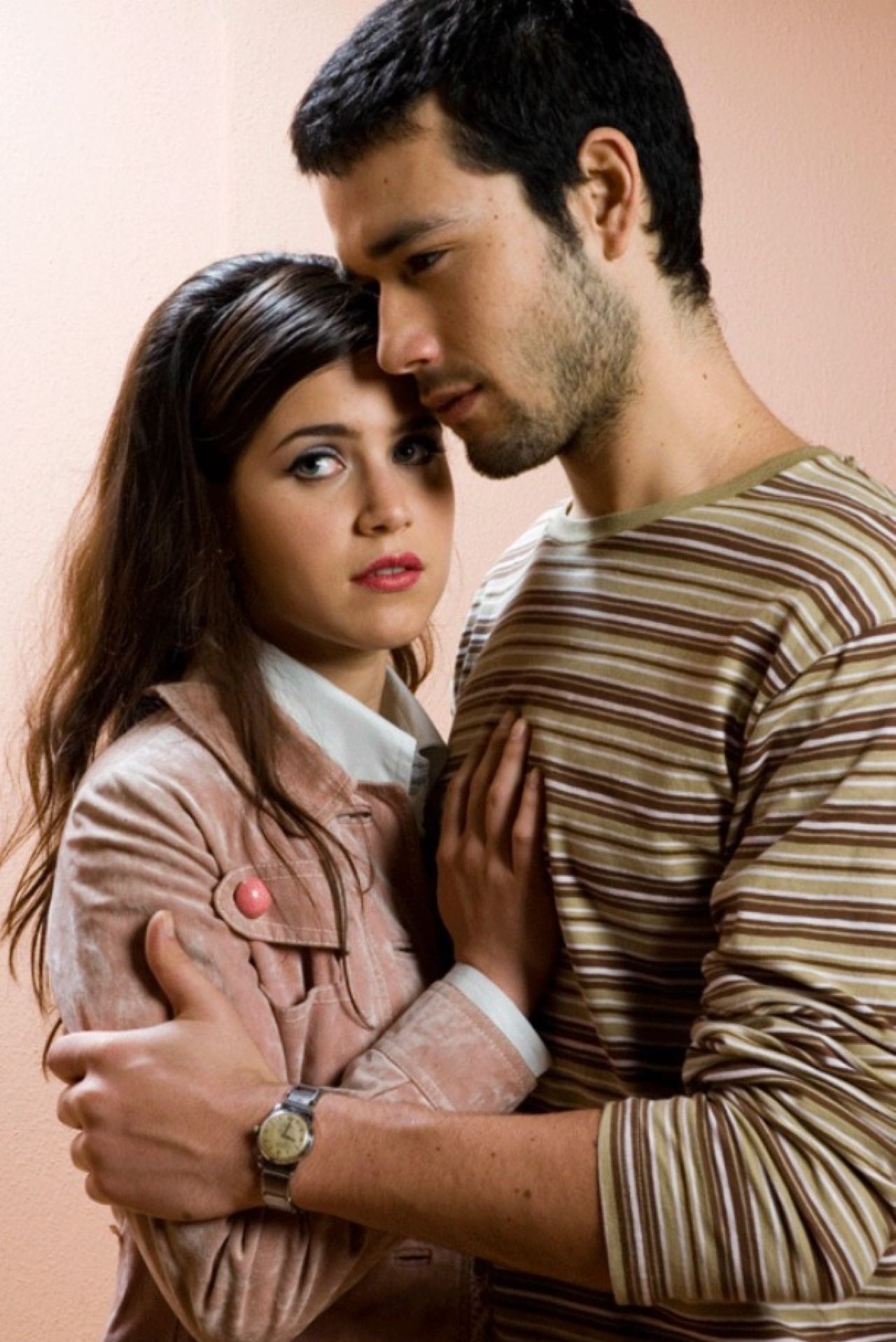 No cinema, atuou em filmes como “A Cartomante”, “O Casamento de Romeu e Julieta”, “O Matador”, “Os Dez Mandamentos – O Filme” e “Atena”. Recebeu, inclusive, o Kikito de Melhor Atriz no Festival de Gramado em 2006 por “Sonhos e Desejos”, drama dirigido por Marcelo Santiago e ambientado nos anos 1970 durante a ditadura militar brasileira.
