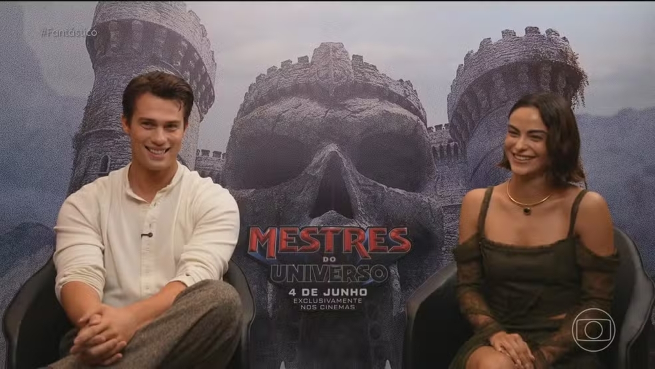Outro destaque está no elenco. Nicholas Galitzine interpreta o protagonista, enquanto Jared Leto dá vida ao vilão Skeletor. Nomes como Camila Mendes, Idris Elba e Morena Baccarin também integram a produção, reforçando a expectativa em torno do projeto.
