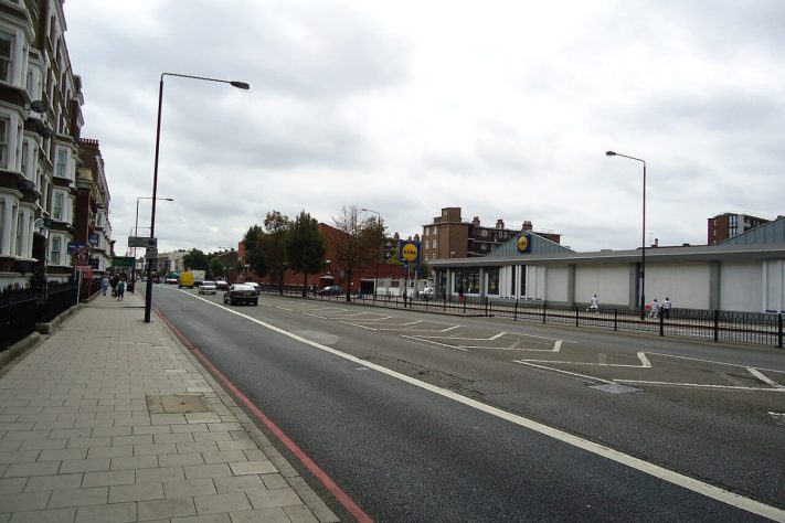 Old Kent Road, Londres – Wikimedia Commons/Old Kent Road, Bermondsey by Stacey Harris