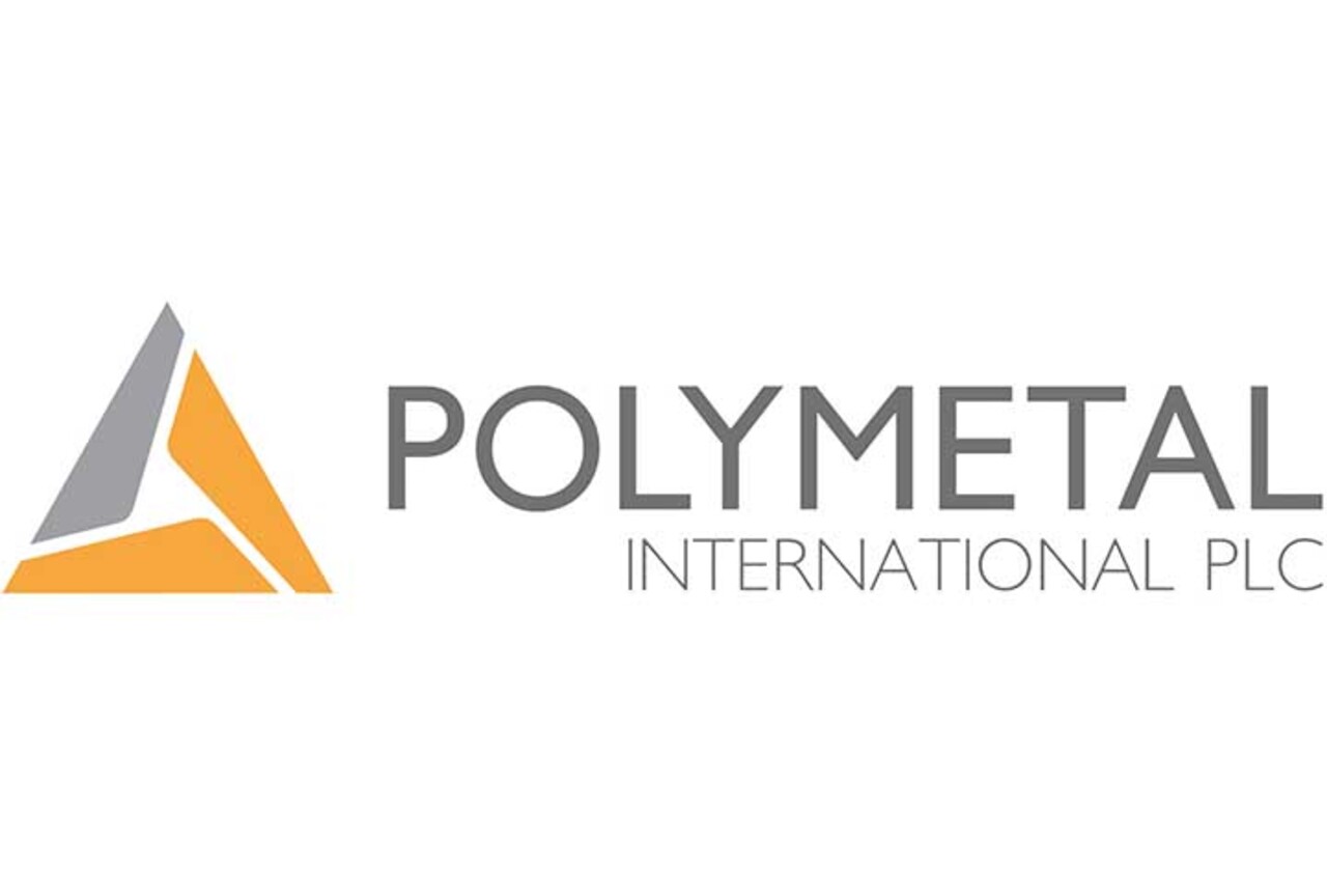 A mineradora Polymetal revelou que identificou, na primeira metade da década de 2020, a terceira maior reserva de nióbio do mundo. O depósito está localizado no nordeste da Sibéria, na Rússia, mais precisamente em Tomtor, na República de Sakha, região formada por diversas pequenas aldeias e considerada estratégica para o setor mineral russo.  Além do nióbio, o depósito também abriga grandes quantidades de minerais conhecidos como terras raras. 
 -  (crédito: Polymetal -  Nióbio - ICT Group/Wikimédia Commons)