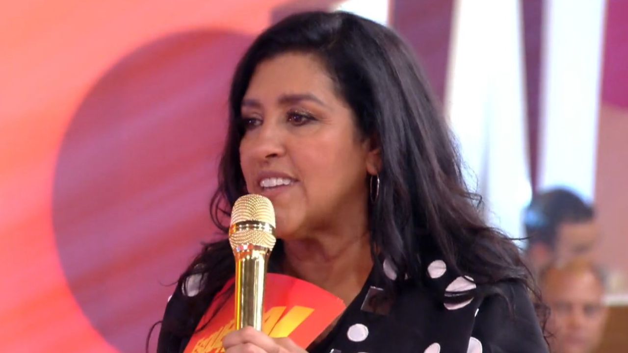 Outra faceta importante de sua carreira é a de apresentadora. Regina começou a investir nessa área a partir dos anos 1990 e passou a comandar diversos programas de televisão. Em 2011, Regina estreou o dominical “Esquenta!”, programa voltado à música e à diversidade cultural, que levava ao palco diversos nomes da música brasileira, de estilos como funk e pagode. O programa permaneceu no ar até 2017.
