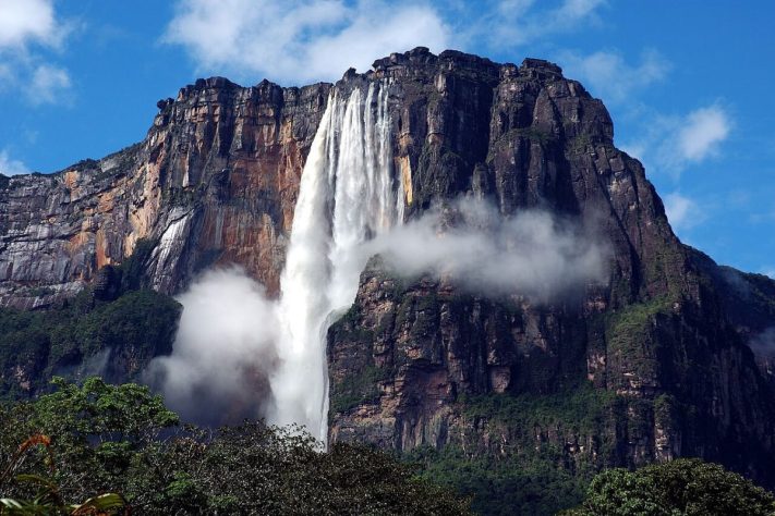 Salto Ángel, maior cachoeira do mundo na Venezuela - Wikimedia Commons/Mr.Angelfish
