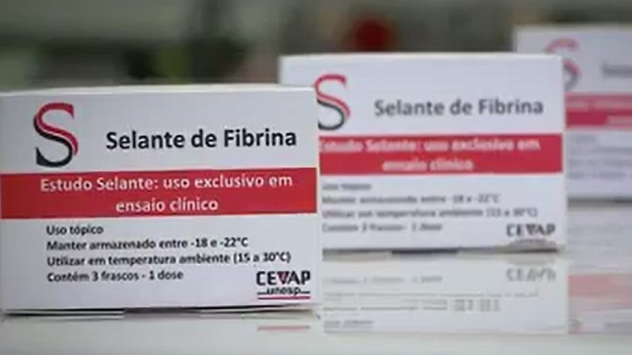 Um dos resultados mais avançados dessas pesquisas é um selante de fibrina desenvolvido a partir de uma enzima obtida do veneno de serpente. A “cola biológica” ajuda a unir tecidos e vem sendo estudada em diferentes aplicações, como reparação de nervos periféricos, fraturas ósseas e lesões da medula espinhal.