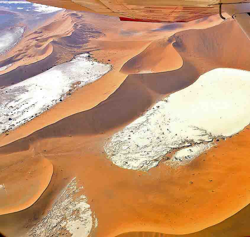 Sossusvlei Namíbia Olga Ernst e Hp.Baumeler wikimedia commons