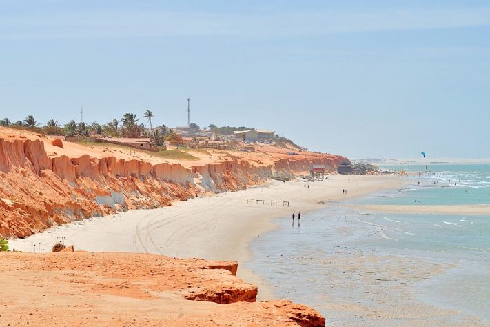 Canoa Quebrada, Aracati, Ceará – Wikimedia Commons/Vitoriano Jr.