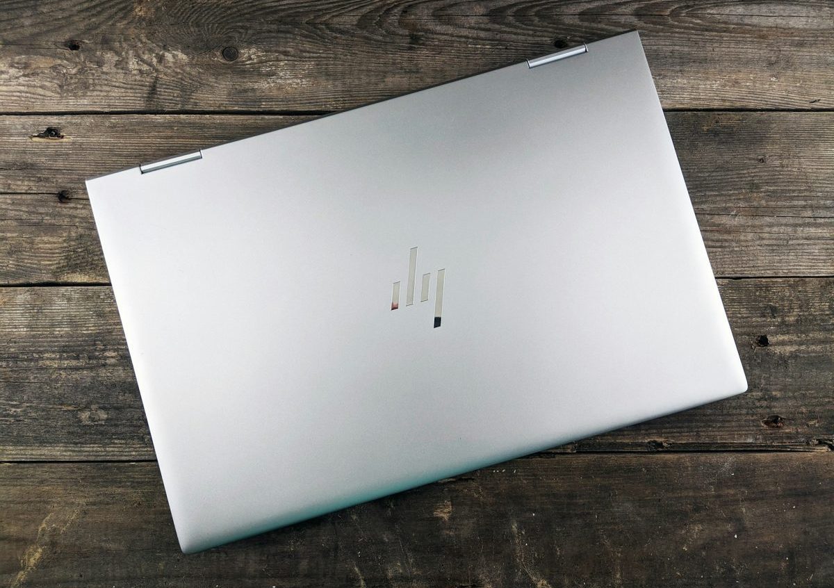 A HP informou recentemente que os PCs com IA responderam por uma parcela cada vez maior de suas vendas de computadores, representando quase metade dos equipamentos comercializados no segundo trimestre de 2026. No entanto, nem todas as empresas observam o mesmo ritmo de crescimento.