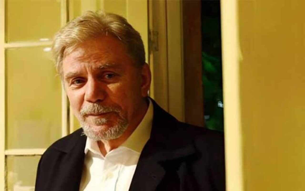 Neste século, Reginaldo Faria seguiu com trabalhos em novelas relevantes, como “O Clone” (2001), de Gloria Perez, “Paraíso” (2009), de Benedito Ruy Barbosa, e “Cordel Encantado” (2011). Em 1999, ele havia participado de 