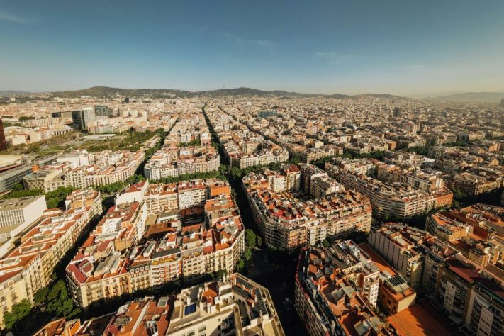 Barcelona, Espanha – Janek Valdsalu/Unsplash