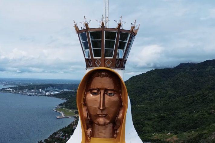 Maior estátua da Virgem Maria do mundo atrai curiosos nas Filipinas – Reprodução/YouTube Phon TV