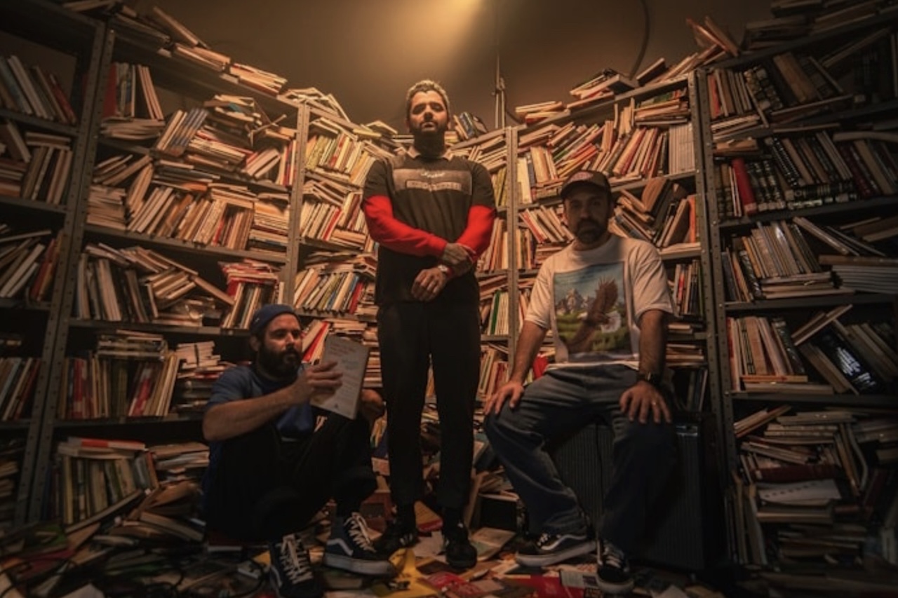 O primeiro álbum de estúdio, 