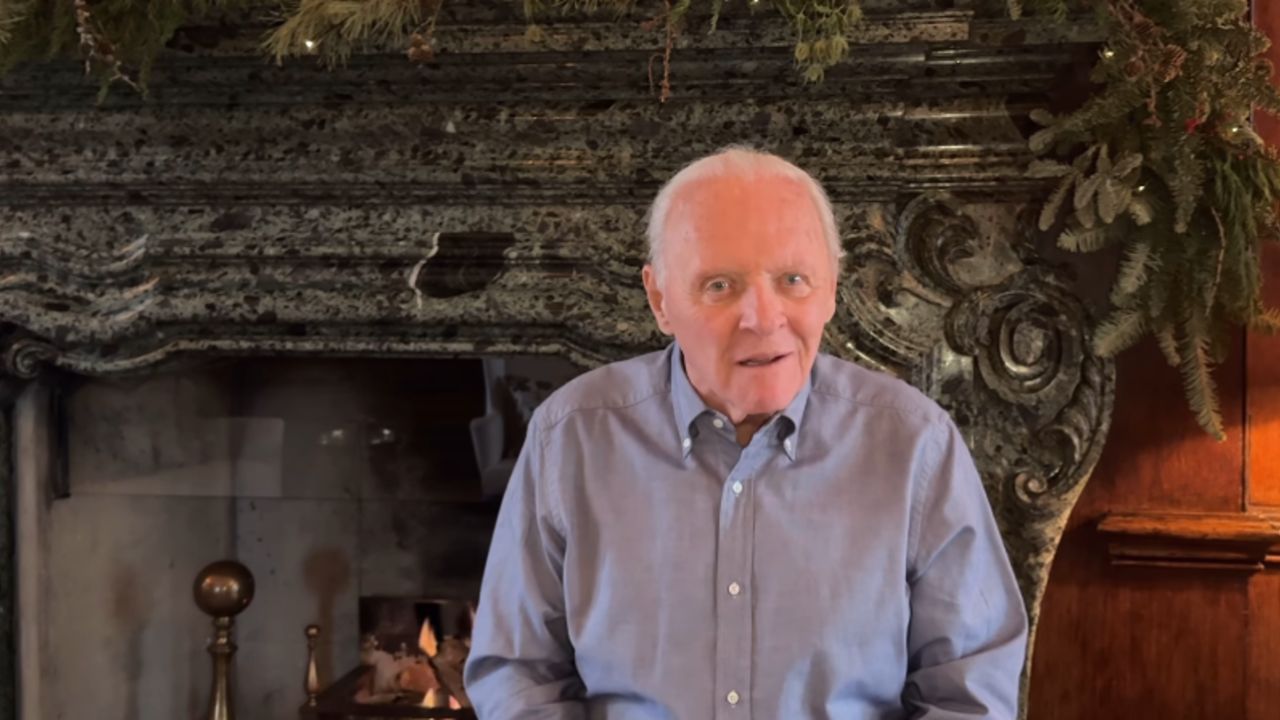 O interesse de Hopkins pela composição não é recente. Ele começou a tocar piano aos quatro anos de idade e, pouco tempo depois, já interpretava obras de Beethoven e Chopin. Em janeiro de 2012, por exemplo, lançou o álbum 