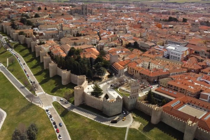 Ávila, Espanha – Reprodução/YouTube Travel with Pavel