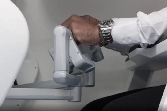 Brasil faz 1ª cirurgia de retirada de tumor no rim a 2.380 km de distância – Divulgação
