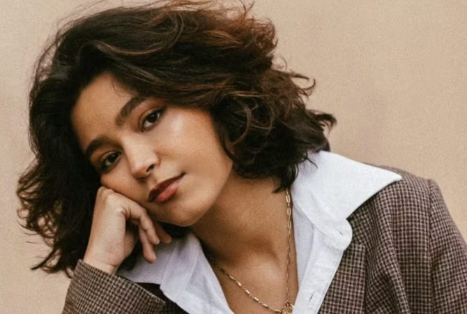 Cantora brasileira que ‘explodiu’ na internet e lotou shows em mais de 20 países prepara 1º álbum; conheça Mari Froes