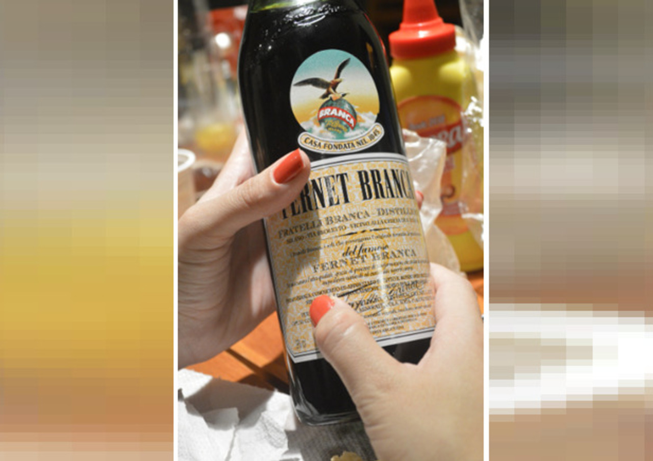O país responde por cerca de 75% do consumo mundial de Fernet Branca. O mercado argentino é tão importante que abriga a única fábrica da marca fora da Itália, localizada em Buenos Aires.
