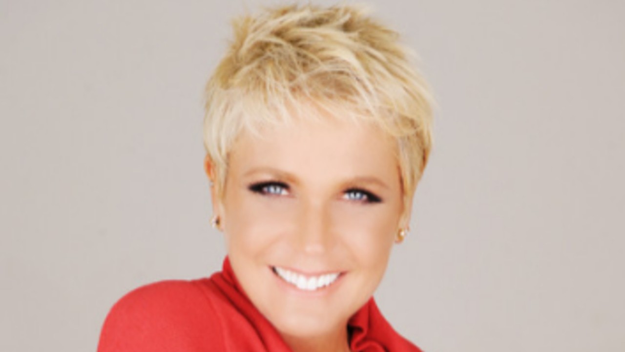 O sucesso de Xuxa ultrapassou as fronteiras do Brasil, com programas gravados em espanhol para países da América Latina, como Argentina, e um programa em inglês produzido para os Estados Unidos. Em 1987, o jornal francês 