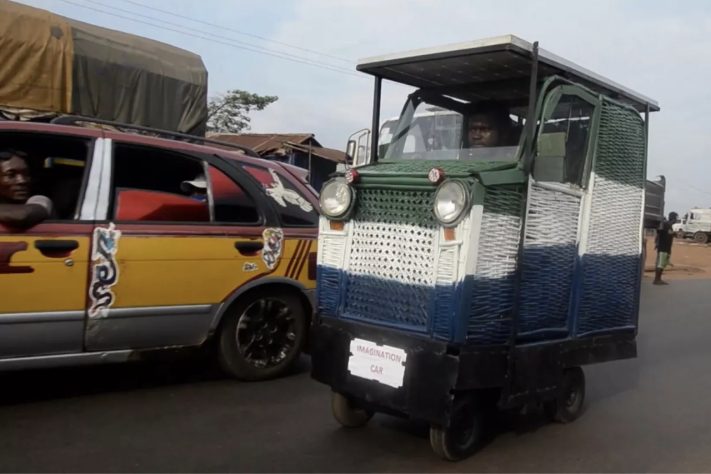 Carro movido a energia solar feito com materiais reciclados rende destaque internacional a estudante de Serra Leoa – Reprodução/YouTube