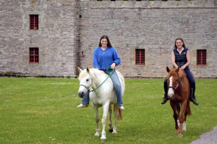 Château de Bienassis; Castelo medieval do século 12 ainda serve de lar para família no norte da França – Reprodução/TV Globo