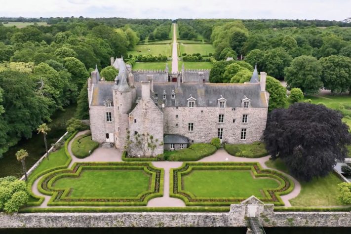 Château de Bienassis; Castelo medieval do século 12 ainda serve de lar para família no norte da França – Reprodução/TV Globo