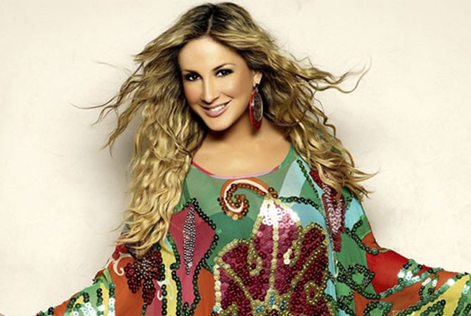 Claudia Leitte completa 46 anos e lança o vinil de “Especiarias”