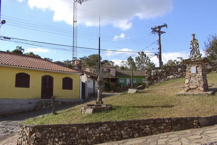 Conceição do Ibitipoca, distrito de Lima Duarte (MG), tem pouco mais de mil moradores — Reprodução/TV Integração