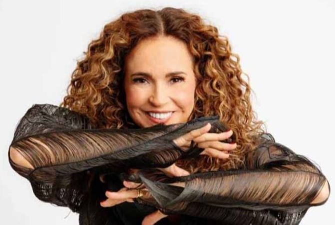 Daniela Mercury faz história e leva o Grammy Latino pelo conjunto da obra