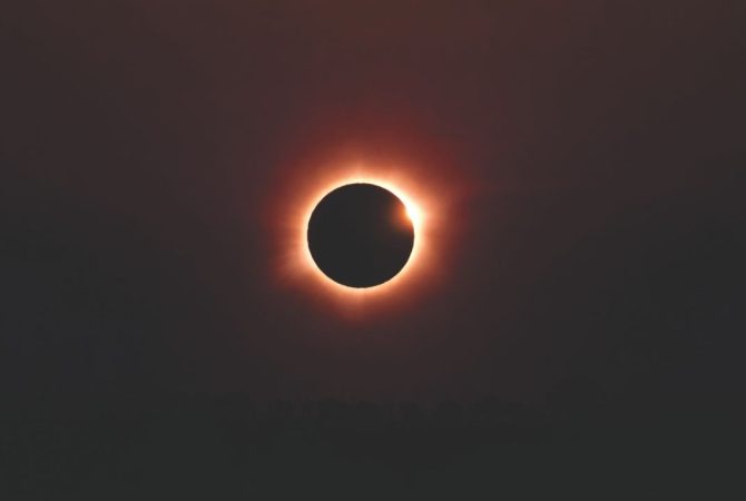 Eclipse solar total acontece em 12 de agosto de 2026; veja horários e locais