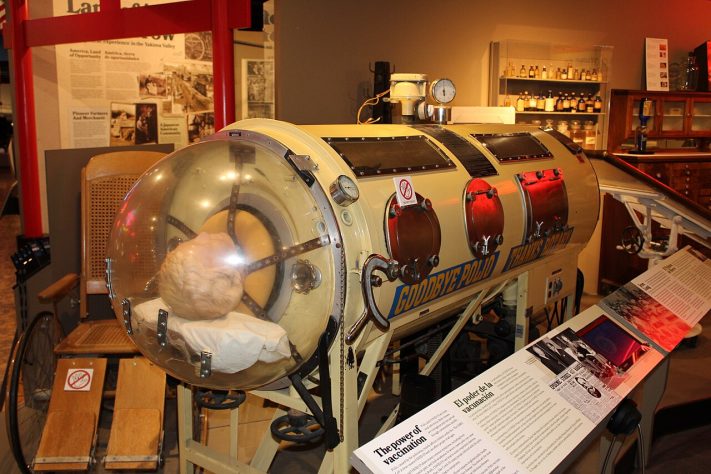 'Pulmão de aço' em 1960 nos Estados Unidos — Wikimedia Commons/Chris Light