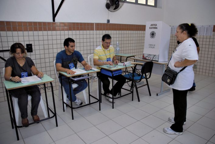 Mesários nas eleições