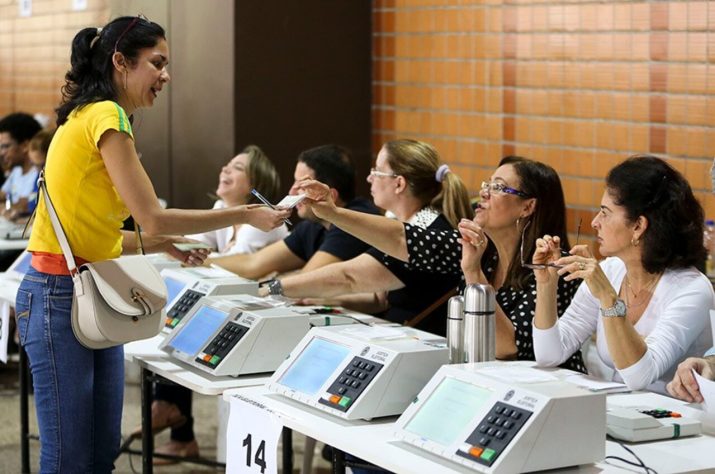 Mesários nas eleições