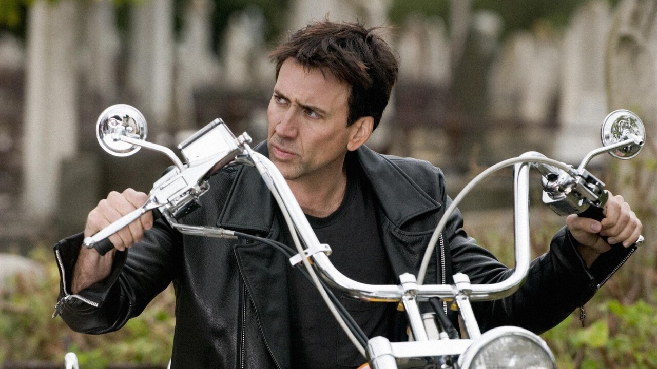 Essa, porém, não será a primeira vez que o personagem ganha uma adaptação para os cinemas. O papel já havia sido vivido por Nicolas Cage, que interpretou o personagem Johnny Blaze em 