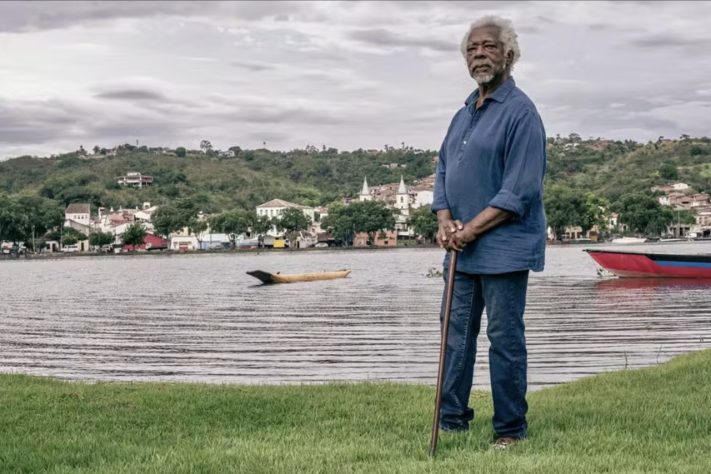 O cantor Mateus Aleluia, em Cachoeira, no Recôncavo, na Bahia — Divulgação/Vinicius Xavier