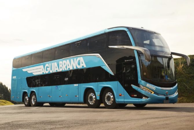 Solução de motorista brasileiro permite que ônibus reutilizem água que antes era descartada