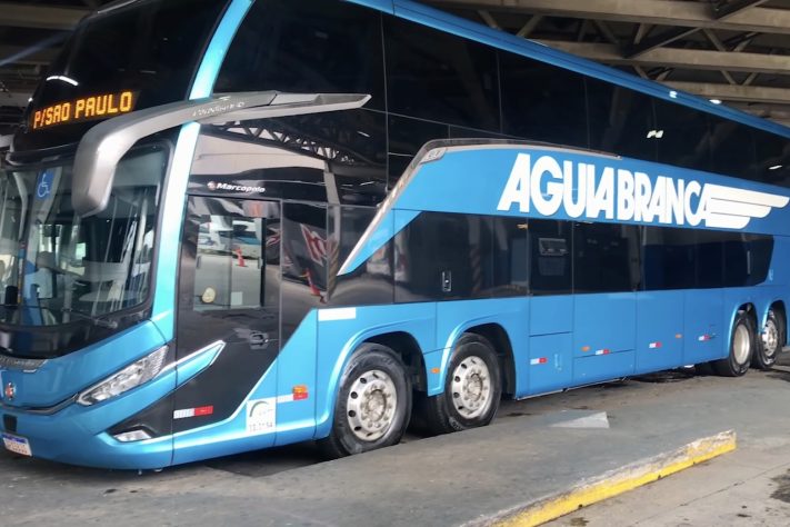 Ônibus Água Branca – Reprodução