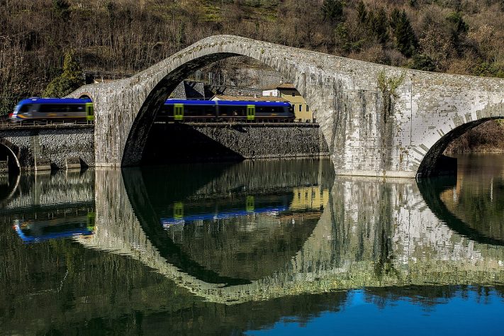 Ponte do Diabo, na região italiana da Toscana  
