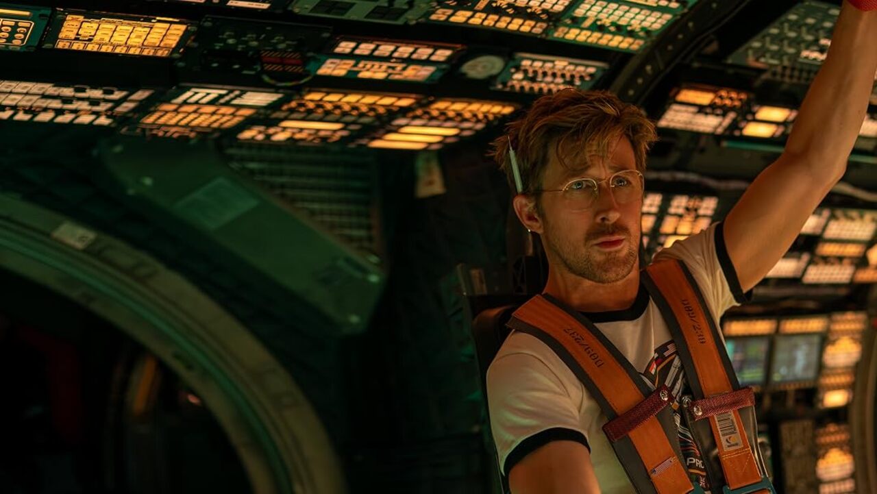 Conhecido por “Diário de uma Paixão”, Ryan Gosling vive um dos momentos mais importantes da carreira. Além de protagonizar “Star Wars: Starfighter