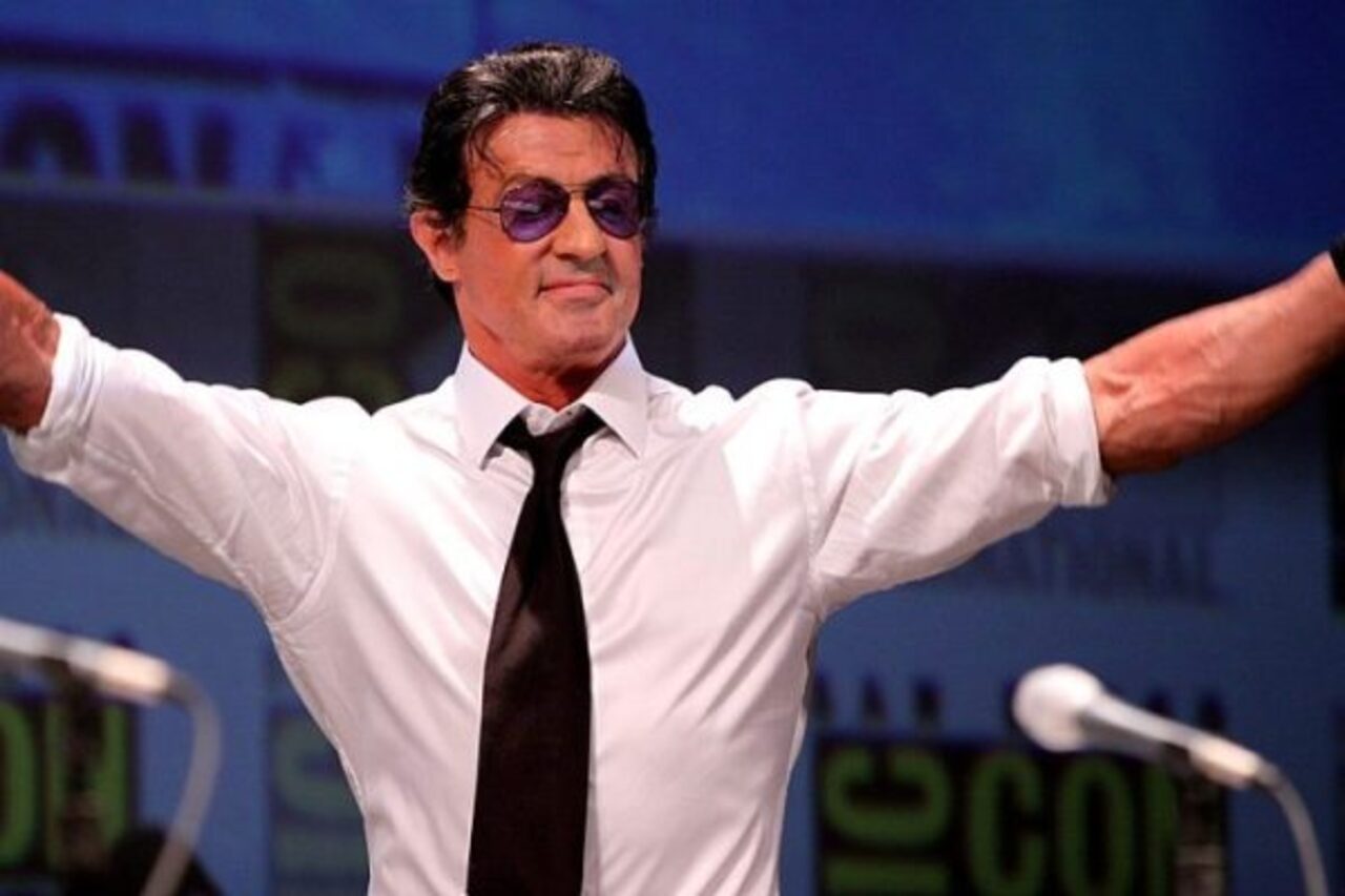 Mesmo após o auge das décadas de 1970 e 1980, Stallone conseguiu renovar sua carreira. Ele retomou seus personagens mais famosos, recebendo elogios da crítica e uma indicação ao Oscar de Melhor Ator Coadjuvante por “Creed: Nascido para Lutar”, em 2016. 
