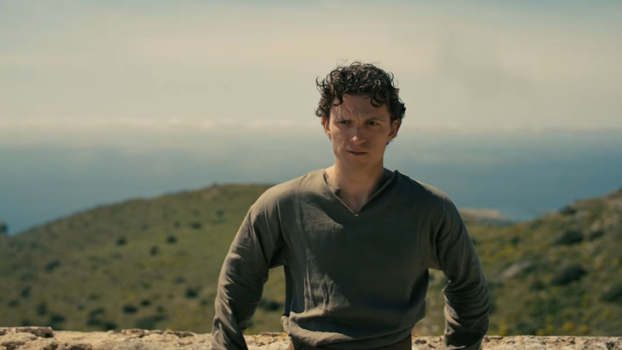 Tom Holland contou em entrevista que, por um tempo durante as filmagens, chegou a achar que Nolan não estava gostando de sua atuação, já que o diretor interrompia as cenas com frequência. Depois, descobriu que o motivo dos cortes eram os rolos da câmera IMAX, que gravavam por apenas cerca de três minutos.
