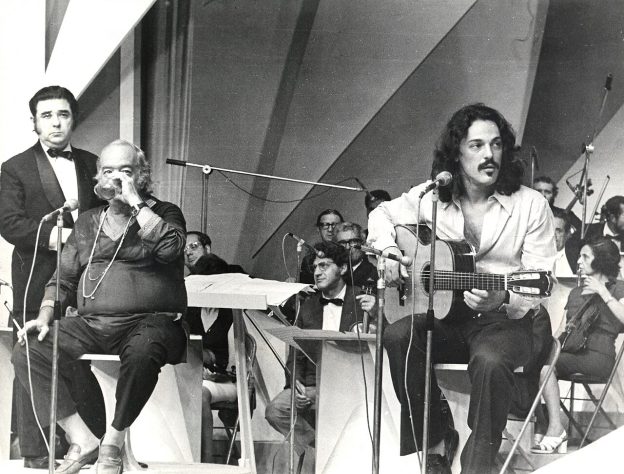 Cantor, compositor e violonista Toquinho 