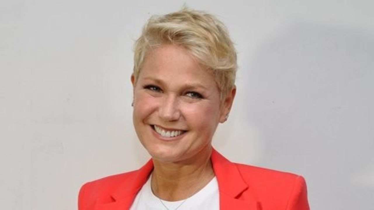 Um dos destaques do espetáculo será a icônica nave de Xuxa. Segundo a artista, a estrutura é de grande porte, o que limita a realização do show em cidades com espaços menores. A produção também contará com um balé formado por 18 integrantes, incluindo ex-Paquitas que marcaram diferentes fases de sua carreira na televisão. 

